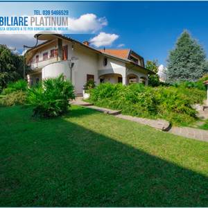 Villa In Vendita a Carate Brianza