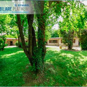 Villa In Vendita a Biassono