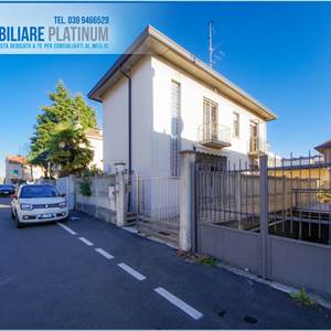 Villa In Vendita a Cesano Maderno