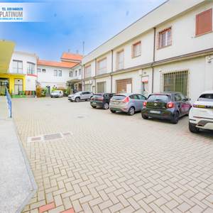 Ufficio In Vendita a Albiate