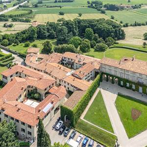 4 o più locali In Vendita a Lurago d'Erba