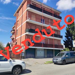 2 bedroom apartment for Sale in Verano Brianza