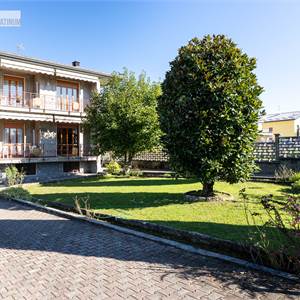 Bungalow for Sale in Triuggio