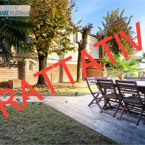 Villa Bifamiliare In Vendita a Sovico