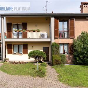 Villa In Vendita a Triuggio