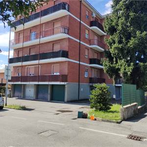 2 bedroom apartment for Sale in Verano Brianza
