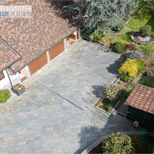 4 o più locali In Vendita a Carate Brianza