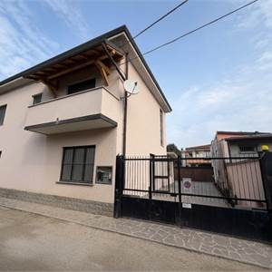 Laboratory for Sale in Meda