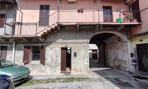 Monolocale piu' servizi.