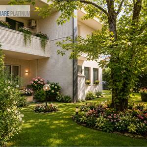Farmhouse for Sale in Cesano Maderno