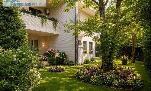 VILLA BIFAMILIARE IN VENDITA