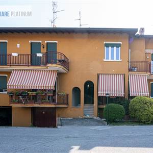 3 locali In Vendita a Biassono