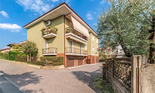 STUPENDO TRILOCALE in VILLA con CUCINA ABITABILE e ORTO