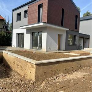 Villa In Vendita a Carate Brianza